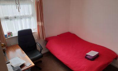 Small Double Room in Detached House